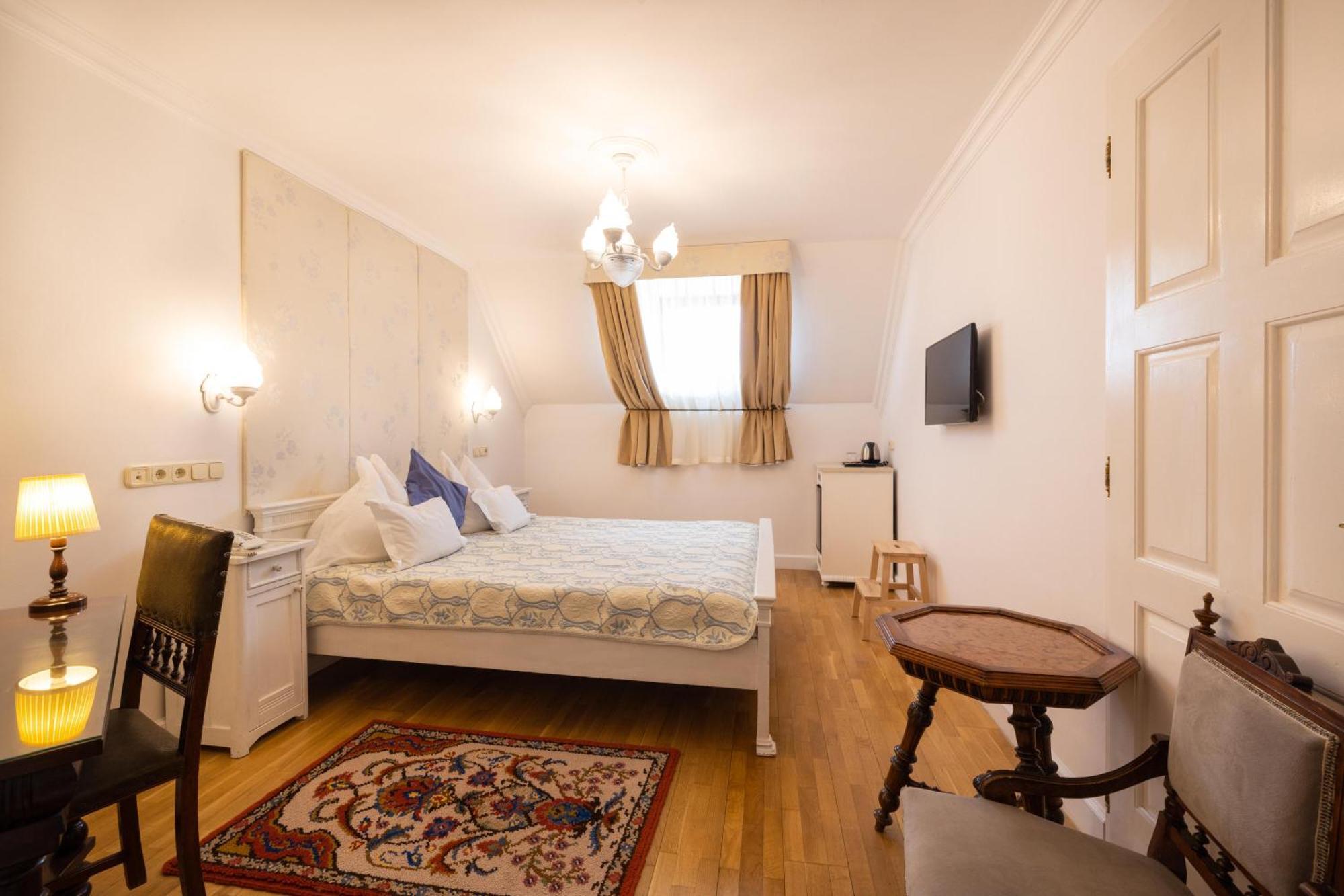 Boutique Szarcsa 3* Székesfehérvár