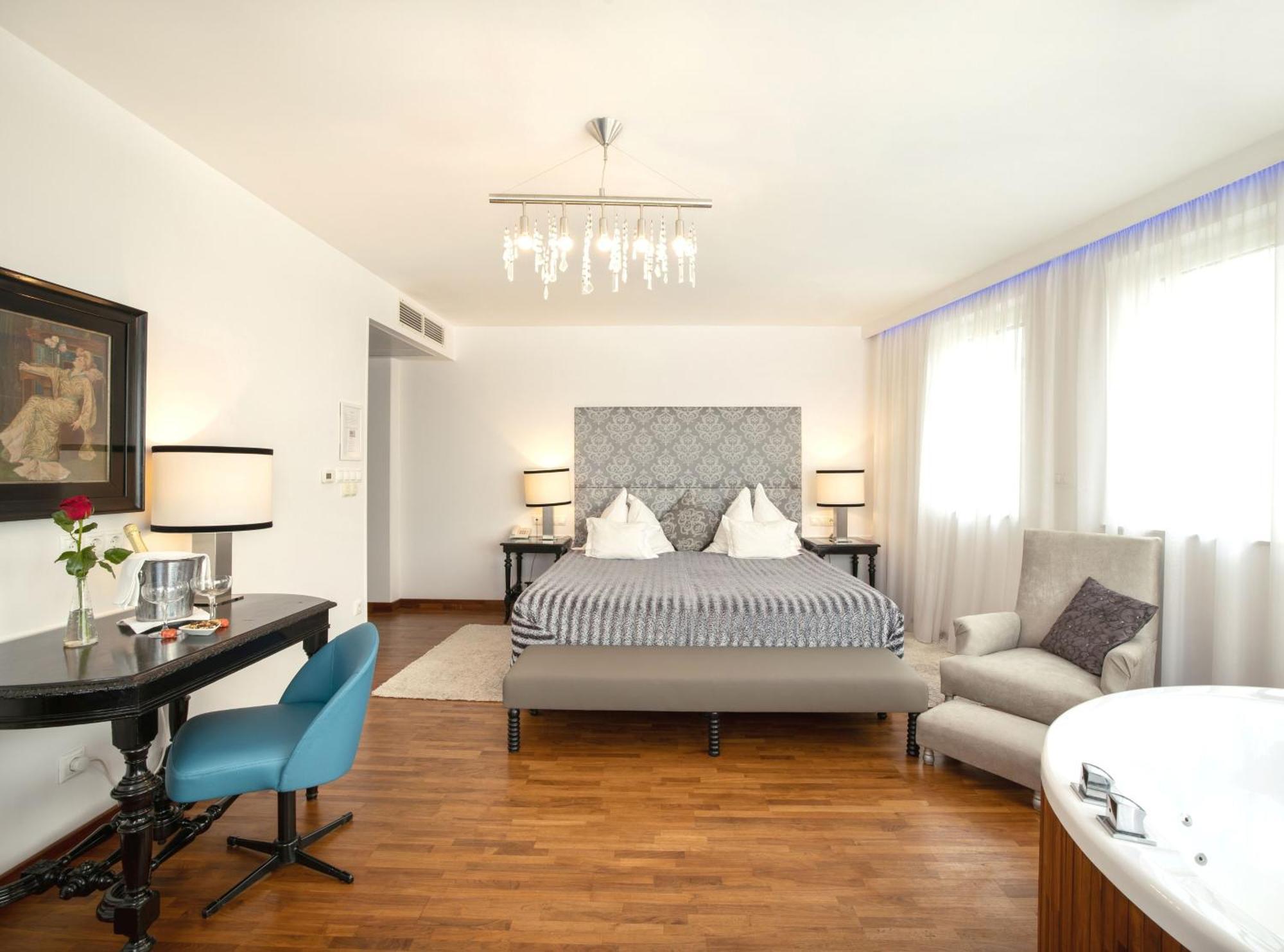 Boutique Szarcsa Hotel Szekesfehervar